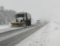 Снег и перегруженные дороги: Молдову замело