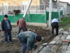 В Гагаузии сельчане сами ремонтируют дорогу