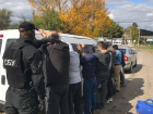 Гражданин Молдовы занимался нелегальной отправкой мигрантов через Украину в ЕС 