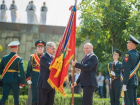 Сергей Шойгу подарил Молдове боевые знамена воинов, освобождавших Молдову