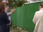 Скандал в Сэлкуце: тротуар под угрозой из-за забора на общественной земле