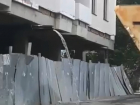 Из-за незаконной стройки в Кишиневе ухоженный жилой массив превращается в трущобы