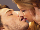 Секрет наклона головы при поцелуе мужчины и женщины раскрыли ученые