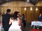 Женские стоны из порно "эротично" прервали свадьбу, попавшую на видео