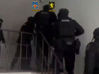 Оборот афер на 2 млн долларов: В Кишиневе накрыли очередных скамеров