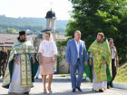 Президент страны поздравил молдаван с праздником Святой Троицы