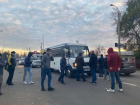 Из-за «комбатантов» в Варницу не могут проехать даже рейсовые автобусы