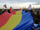 Известный политик написал обращения в полицию из-за развешенных румынских флагов
