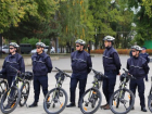 В преддверии зимы молдавская полиция выезжает патрулировать на велосипедах