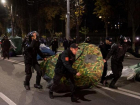 Социалисты осудили избиение силовиками людей на протестах