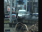Фотофакт: маршрутка едва не упала с моста в Кишиневе