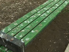 В сквере Кафедрального собора есть целые скамейки, но на них невозможно сидеть