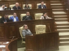 Депутат PAS уснула прямо во время заседания парламента
