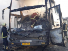 Огонь полностью уничтожил пассажирский автобус под Пересечино