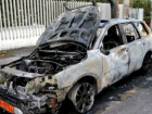 Атаковано украинское посольство в Греции: радикалы уничтожили автомобили