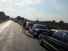 Раздражение на границе с Украиной: огромные очереди заставляют простаивать часами