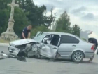 Мужчина и ребёнок оказались в больнице вследствие аварии в Тогатино - BMW разбит
