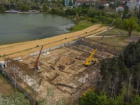 Строительство стадиона для пляжного футбола на Скулянке в полном разгаре - летом можно будет играть