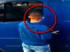Похищение крупной суммы из микроавтобуса в столице сняли на видео 