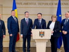 Депутаты PRO Moldova бойкотируют заседания парламента с важнейшими социальными вопросами