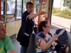 Водителя и кондуктора троллейбуса, нахамивших пассажирке с детьми, уволили