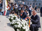 Оппозиционерам не удалось сорвать церемонию возложения цветов к памятнику Штефану чел Маре