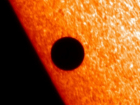Жители Молдовы смогут наблюдать редкое астрономическое явление - прохождение Меркурия через Солнечный диск 
