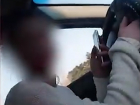 Пассажирка с ребенком угнала такси, когда водитель вышел в магазин в Ставченах 