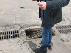 Кровавые раны получил житель Кишинева, наступивший на оказавшуюся ловушкой решетку ливневки