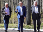 Додон, Снегур и Лучинский обсудили в лесопарке потери и достижения Молдовы