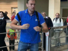 "Сарделечное нападение" на Навального в аэропорту Домодедово попало на видео