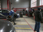 Автолюбители срочно меняют покрышки