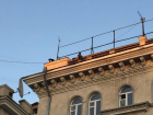 Зрелищная операция по спасению отчаявшегося мужчины на 6 этаже развернулась в центре Кишинева 