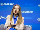Чиновница, получавшая огромные деньги, отдала последнюю зарплату на благотворительность