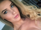 Большую «натуральную грудь» показала сексуальная длинноногая блондинка из Кишинева, ставшая Мисс Румыния 
