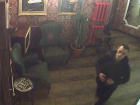 Липкий воришка, промышляющий в ресторанах Кишинева, попал на видео 