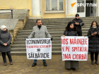 Протест у здания Минздрава: карабинеры пытались помешать протестующим