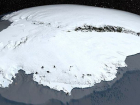 Загадочная дыра гигантского размера, образовавшаяся на Южном полюсе, удивила ученых