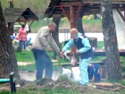 Вернувшиеся с кладбища жители Кишинева принялись жарить шашлыки в парках