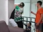 Жуткое избиение девочки воспитательницей снял на видео ученик интерната 