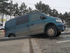 Микроавтобус убежал от хозяина на АЗС Рышкановки
