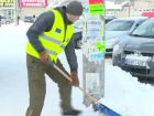 Расчищать столицу от последствий снегопада выгнали штрафников за мелкие преступления 