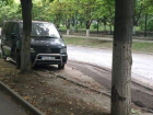 Любопытный казус из-за припаркованных машин произошел при укладке асфальта в Кишиневе