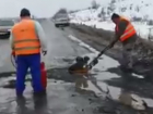 Нанотехнологии по-молдавски: «уникальный» метод ремонта дорог сняли на видео 