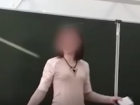 Чтение дочерью директора школы матерного стиха Маяковского "Лежу на чужой жене" сняли на видео