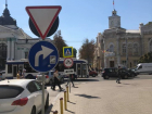 В центре Кишинева водителей путают дорожными знаками