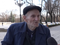 Хотел взять кредит, рассчитаться по долгам и повеситься, - пенсионер