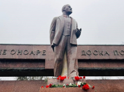 Декоммунизация спустя 35 лет: В Молдове спорят о будущем советских памятников 