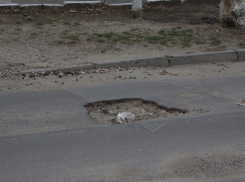 Ямы на дорогах Кишинева будут залатаны не раньше конца апреля 