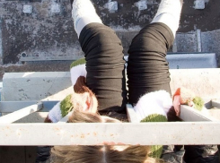 Девушка разбилась насмерть после прыжка с 7-го этажа столичной высотки